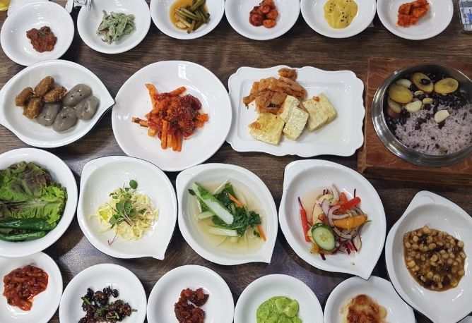 [상품코드 5631] 1박2일 - 단양 청풍호반기차여행 ▶충북명소◀단양(만천하스카이워크)&제천(청풍호반케이블카) 명소  @청풍리조트(레이크 호텔)숙박 (가이드 동행)(전일정식사제공 (4식)